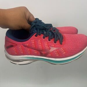 Mizuno Women's wave rider 25 Coral and Teal Athletic Shoes